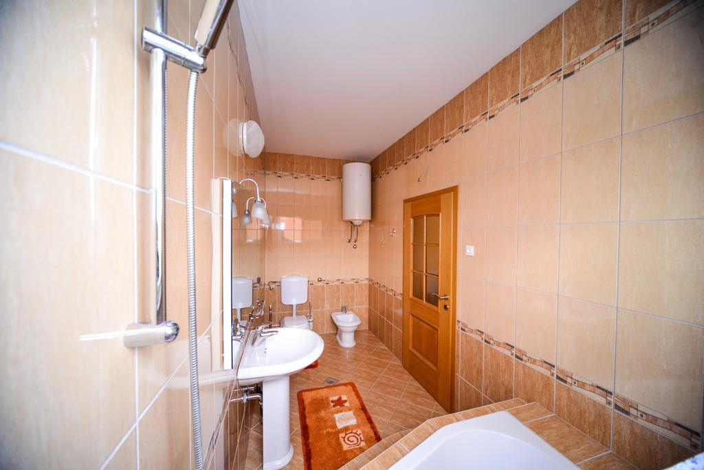 Apartments Dalmacija スタリグラード 部屋 写真
