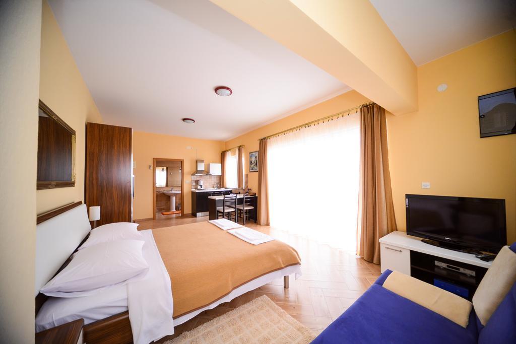 Apartments Dalmacija スタリグラード 部屋 写真