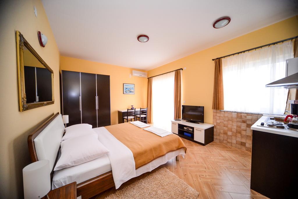 Apartments Dalmacija スタリグラード 部屋 写真